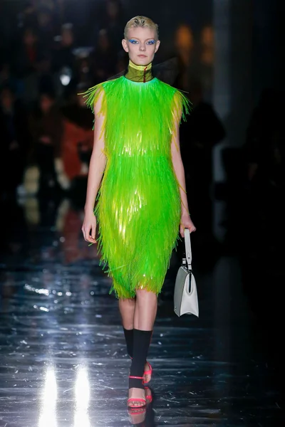 Look 40